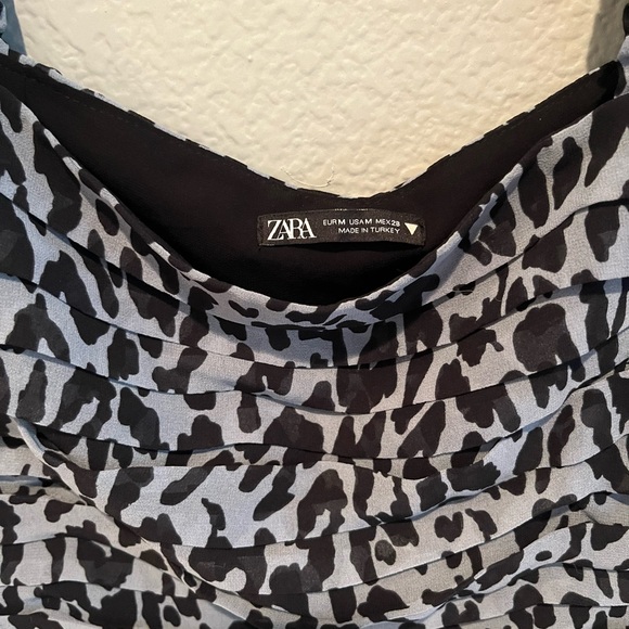 Cropped Zara Cheetah print top 🐆 - Picture 2 of 5